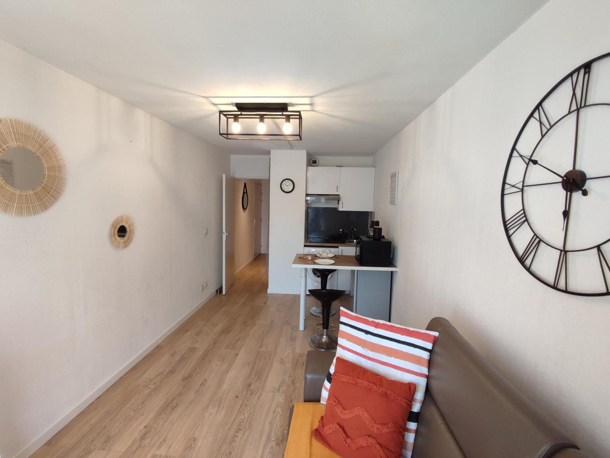 Appartement Climatise Tout Equipe A 6Min De La Gare St Charles Marseille Exterior photo