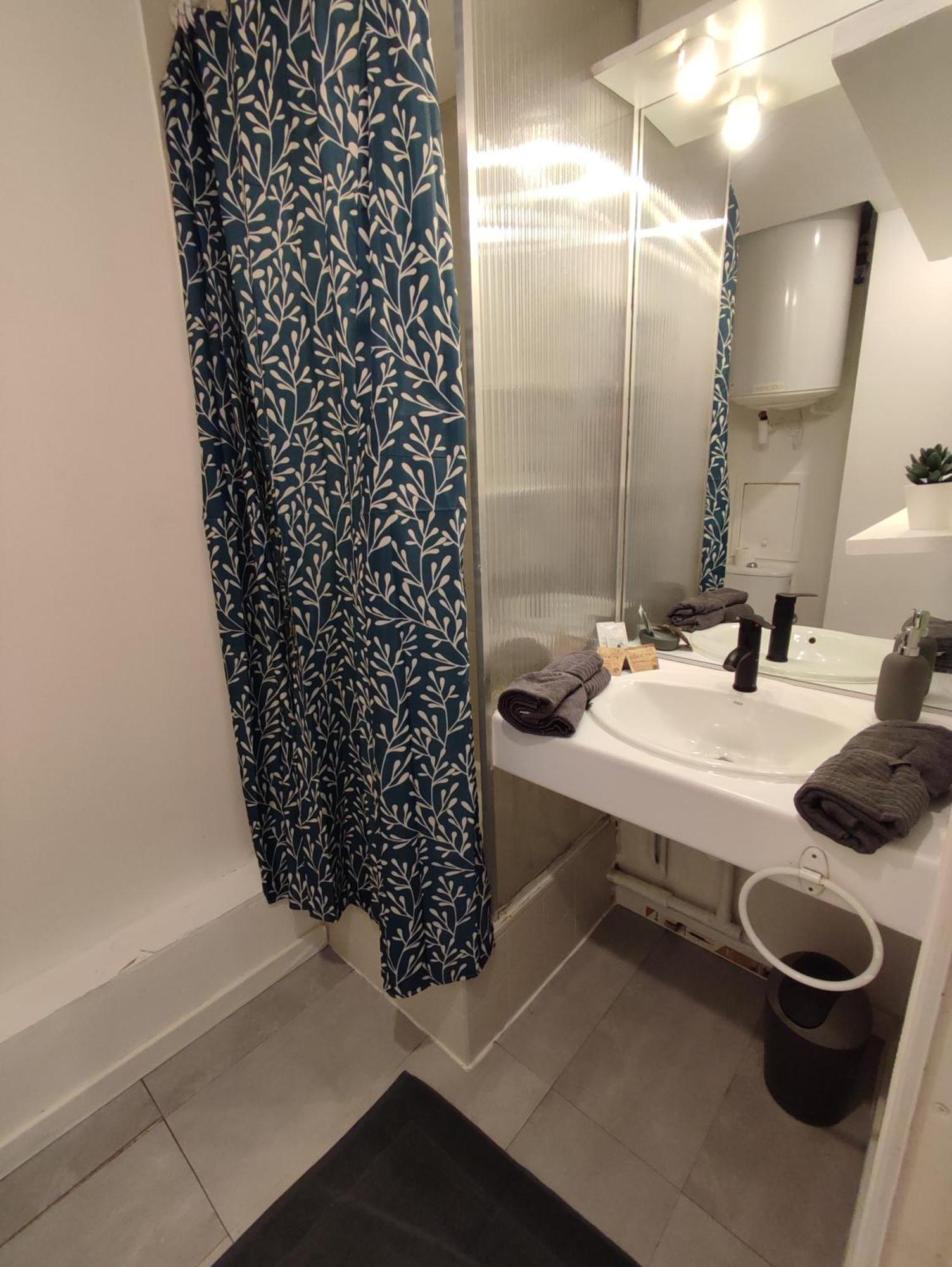 Appartement Climatise Tout Equipe A 6Min De La Gare St Charles Marseille Exterior photo